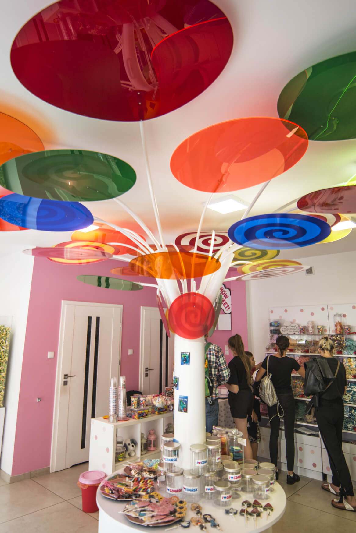 Lollipop - art design - agencement de magasin en plexiglas